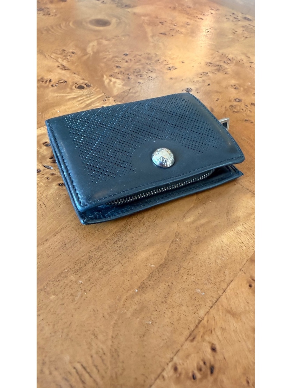 Bally Black Leather Compact Wallet with Coin Pocket and Snap Closure - Picture 2 of 4